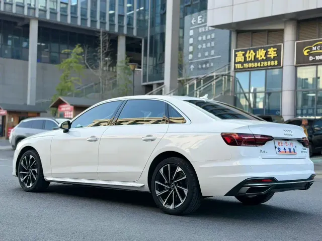 Audi A4L — Фото автомобиля 7