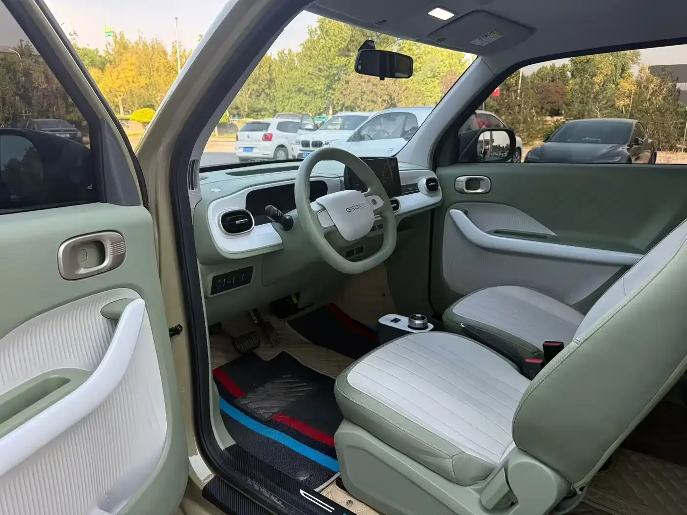 Geely Galaxy Panda 2025 Model Year 210km Panda Knight — Фото автомобиля 7