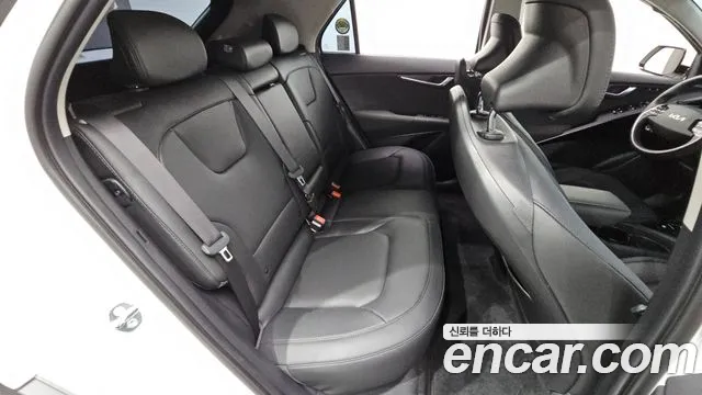 Kia Niro Niro (New) — Фото автомобиля 20