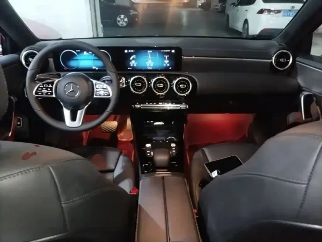 Mercedes-Benz A-Class — Фото автомобиля 9