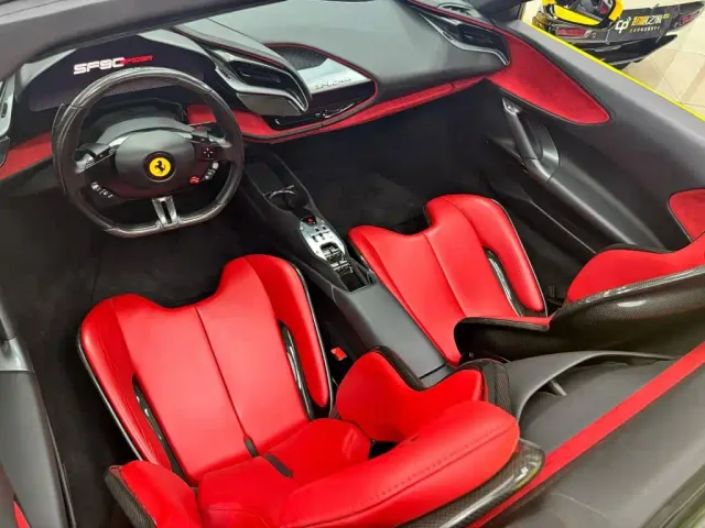 Ferrari SF90 — Фото автомобиля 8