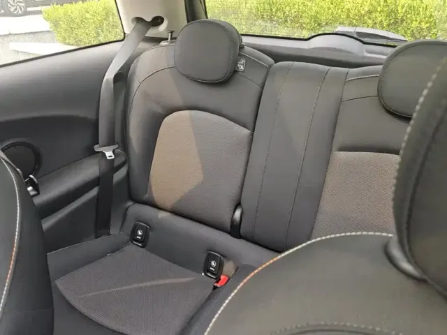MINI Hatch — Фото автомобиля 11