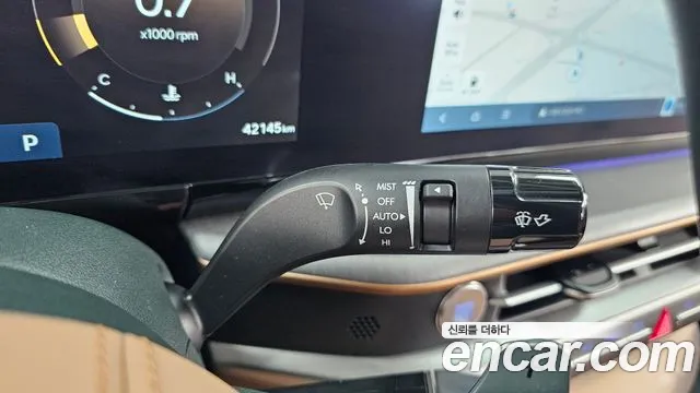Hyundai Grandeur Grandeur (GN7) 2.5 Бензин 2WD — Фото автомобиля 26