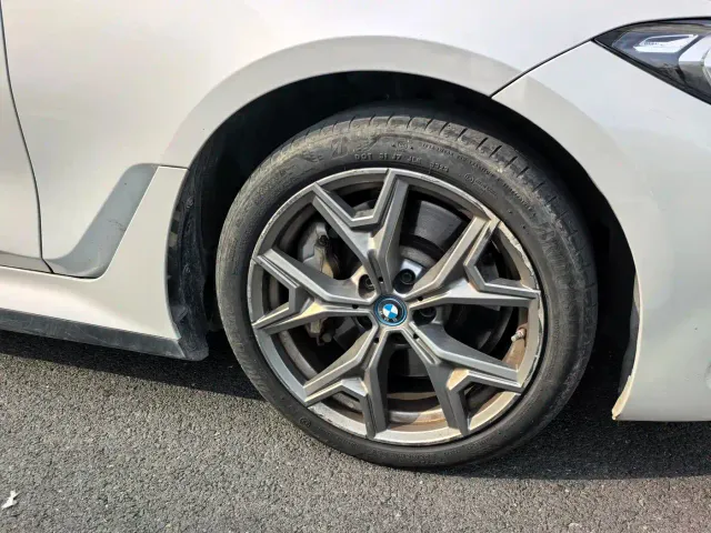 BMW i3 — Фото автомобиля 9