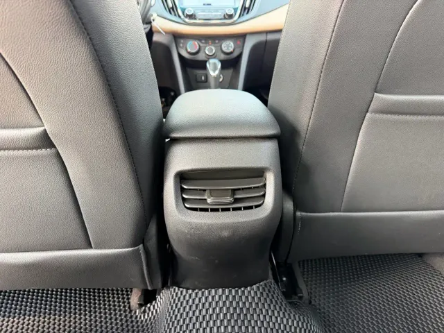 Chevrolet Monza — Фото автомобиля 14