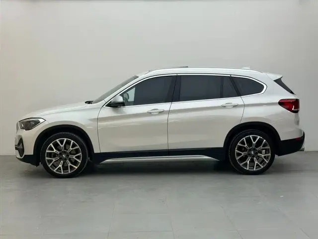 BMW X1 — Фото автомобиля 3