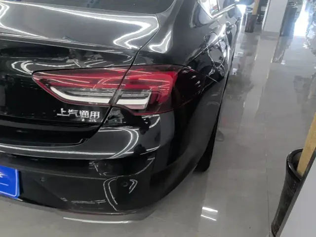Buick Regal — Фото автомобиля 7