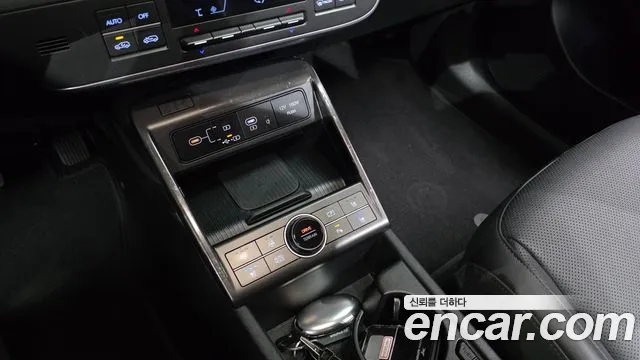 Hyundai Kona Kona (SX2) Бензин 1.6 Turbo 4WD — Фото автомобиля 9