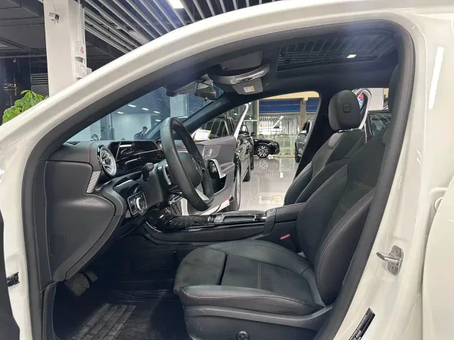 Mercedes-Benz A-Class — Фото автомобиля 5