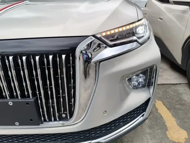 Hongqi HS5 — Фото автомобиля 23