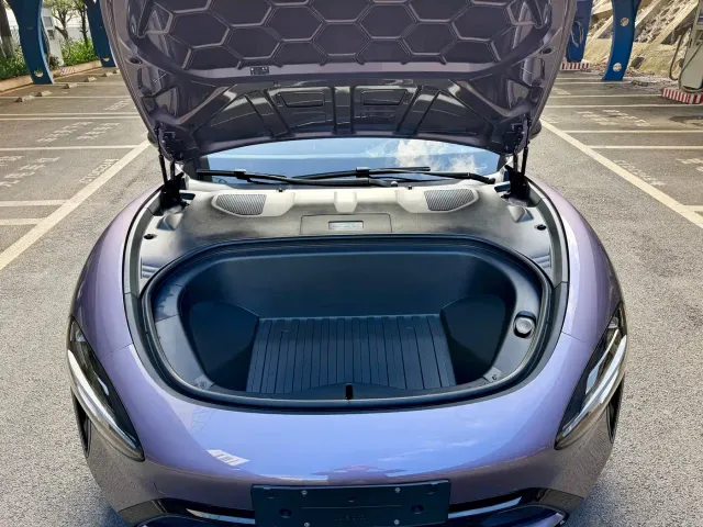 Xiaomi SU7 — Фото автомобиля 15