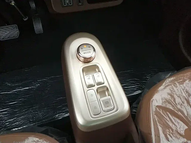 Changan Lumin — Фото автомобиля 13