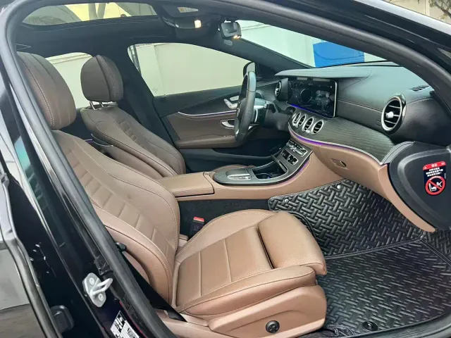 Mercedes-Benz E-Class — Фото автомобиля 7