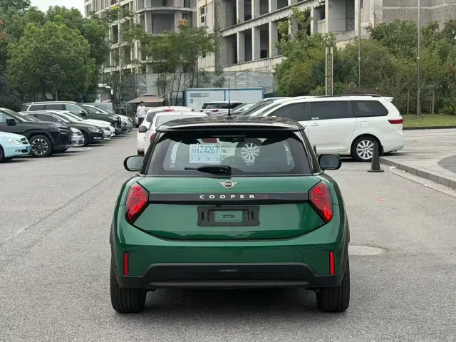 MINI Hatch — Фото автомобиля 5