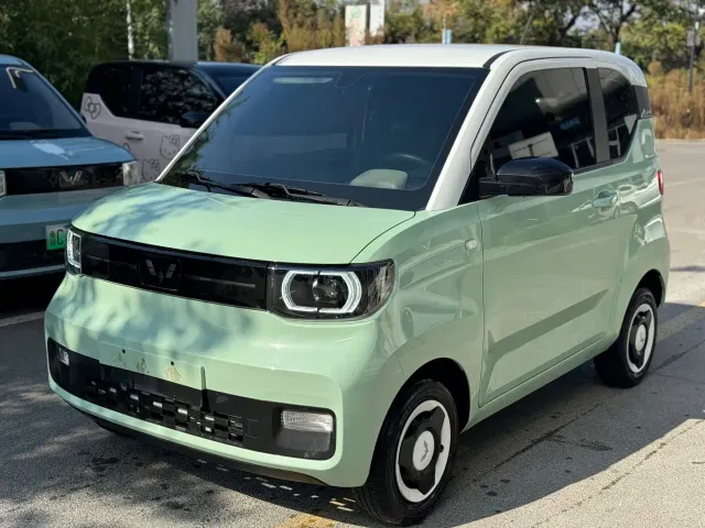 Фотография автомобиля — Wuling Hongguang Mini EV