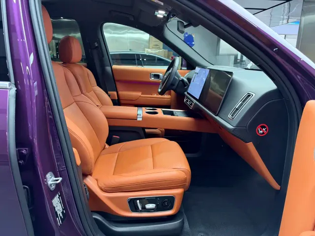 Li Auto L9 — Фото автомобиля 7