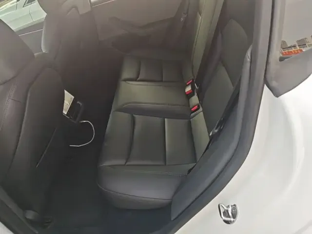Tesla Model 3 2025 Model Year Facelift Rear-Wheel Drive — Фото автомобиля 16
