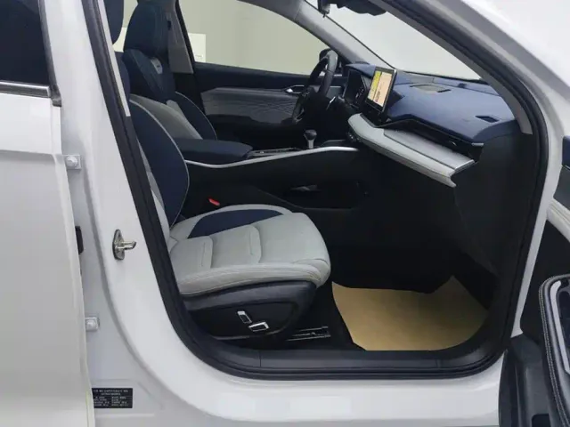 Geely Xingrui — Фото автомобиля 8