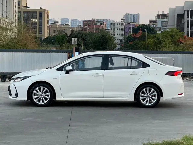 Toyota Corolla — Фото автомобиля 3