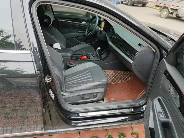 Volkswagen Passat — Фото автомобиля 8