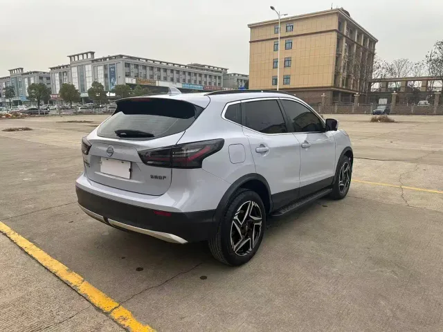 Nissan Qashqai — Фото автомобиля 5