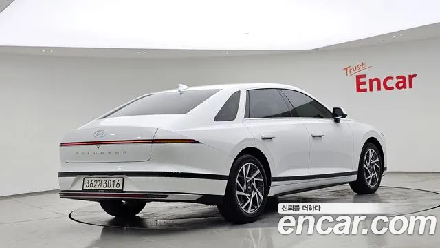 Hyundai Grandeur GN7 — Фото автомобиля 2