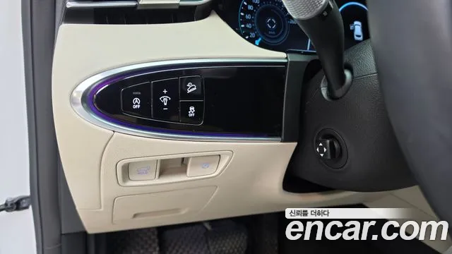 Genesis GV70 — Фото автомобиля 28