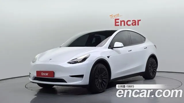 Фотография автомобиля — Tesla Model Y