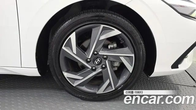 Hyundai Avante CN7 — Фото автомобиля 6