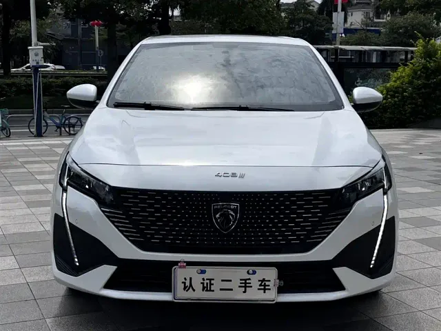 Peugeot 408 — Фото автомобиля 2
