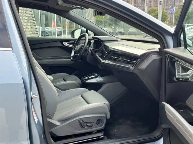 Audi Q4 e-tron — Фото автомобиля 9