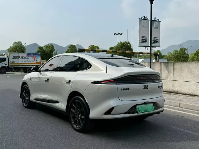 IM Motors LS6 — Фото автомобиля 4