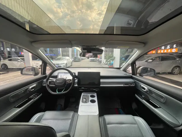 GAC Aion Y — Фото автомобиля 10