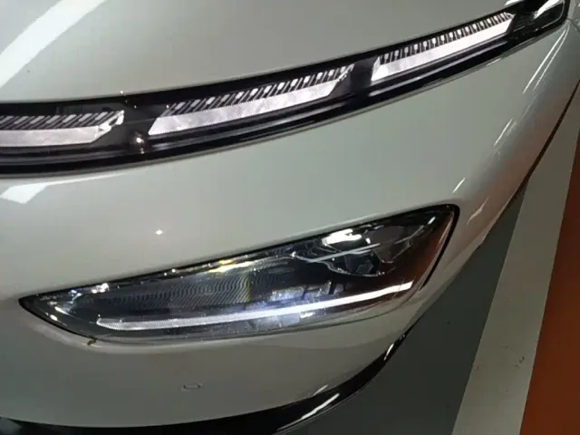 Xpeng G3 — Фото автомобиля 23