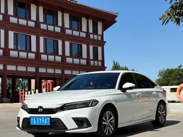 Honda Civic — Фото автомобиля 3