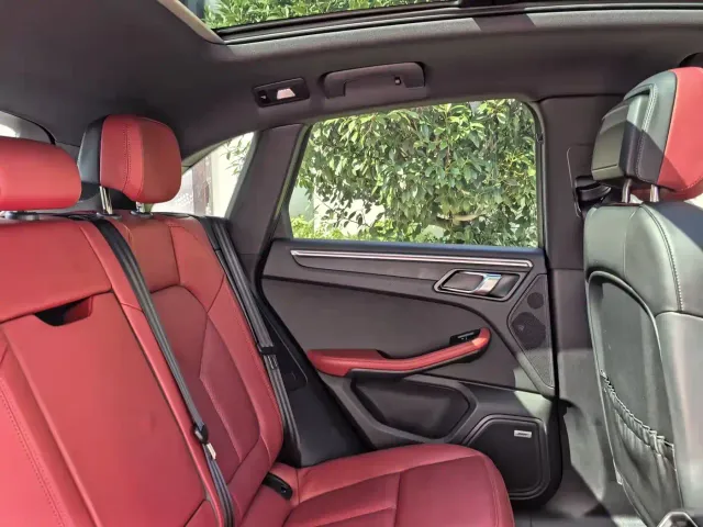 Porsche Macan — Фото автомобиля 7