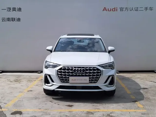 Audi Q3 — Фото автомобиля 2