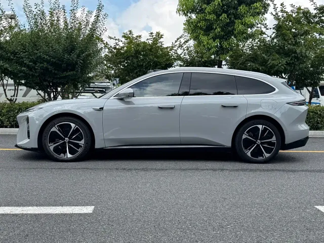 Nio ET5 Touring — Фото автомобиля 5
