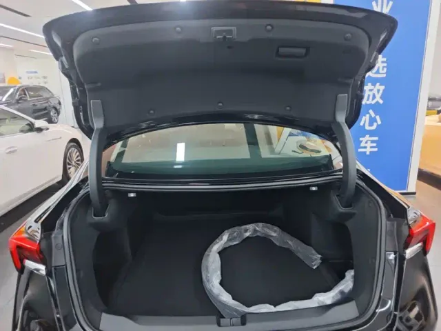 Buick LaCrosse — Фото автомобиля 18