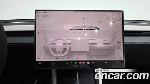 Tesla Model Y — Фото автомобиля 13