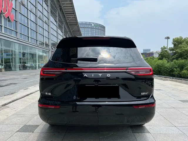 Aito M7 — Фото автомобиля 3