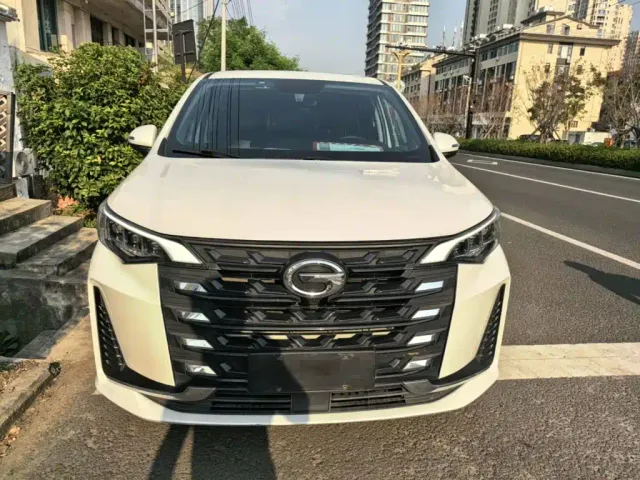 GAC Trumpchi M6 — Фото автомобиля 2