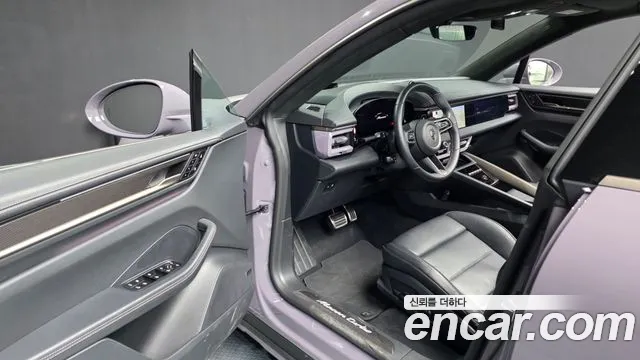 Porsche Macan — Фото автомобиля 10