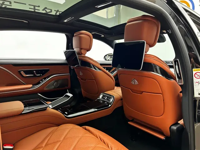 Mercedes-Benz Maybach S-Class — Фото автомобиля 24