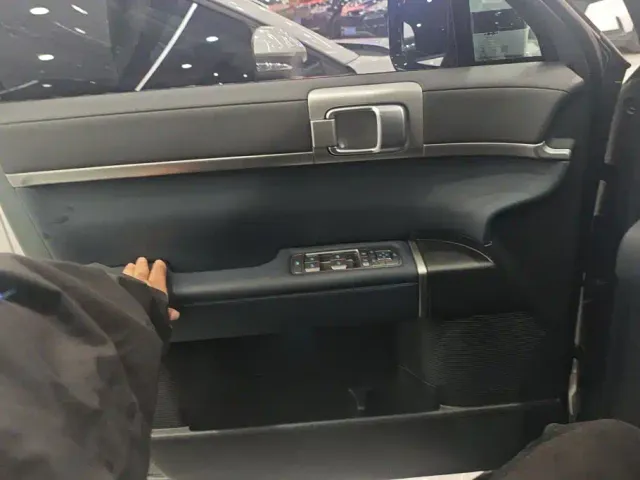 BYD FangChengBao Titanium 7 — Фото автомобиля 7