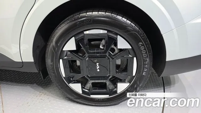 Kia Carnival 4th Gen — Фото автомобиля 5