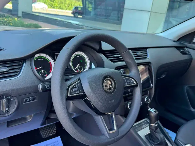 Skoda Octavia — Фото автомобиля 9