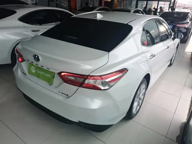 Toyota Camry — Фото автомобиля 6