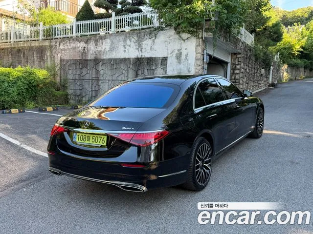 Mercedes-Benz S-Class — Фото автомобиля 3