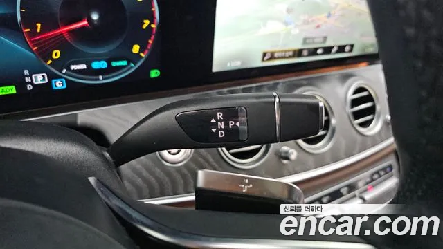 Mercedes-Benz E-Class E-класс W213 E350 4MATIC Exclusive — Фото автомобиля 9